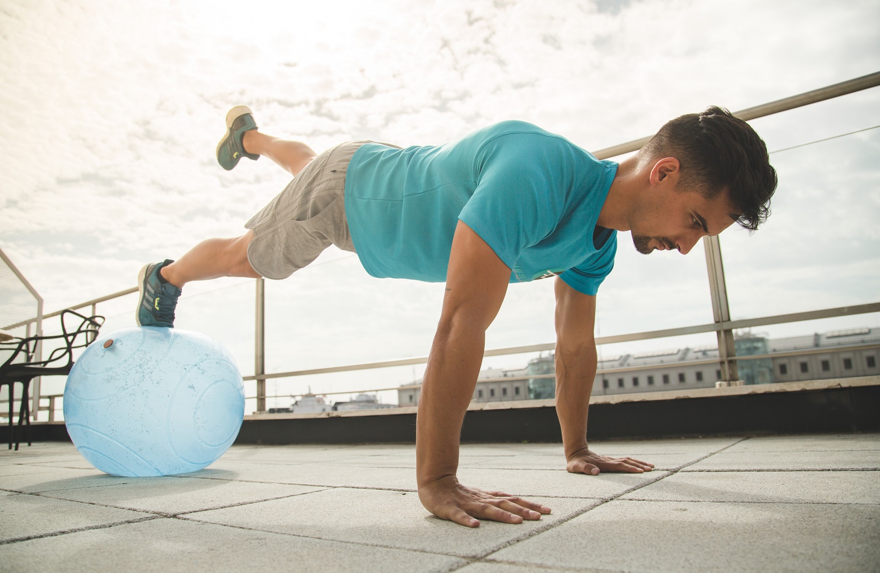 Usar fitball para entrenar